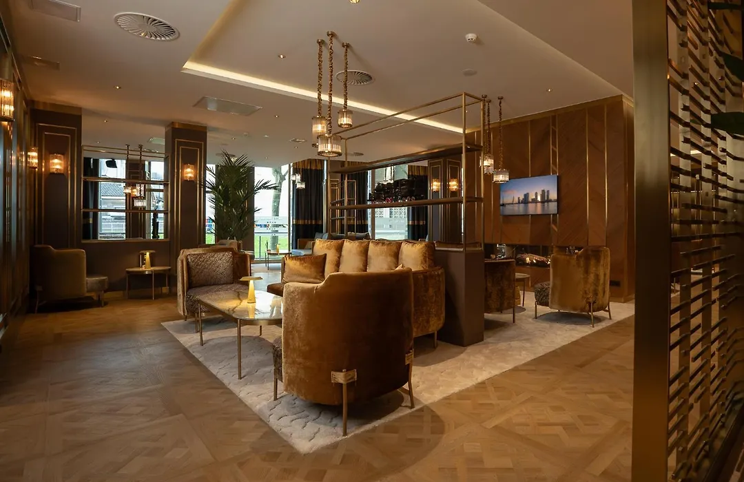 Art Hotel Rotterdam-Fully Renovated-1